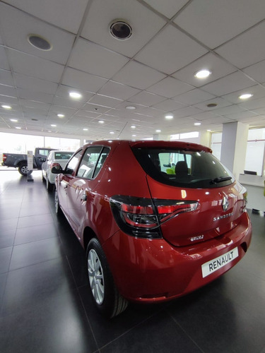 Imagen 8 de 17 de Sandero Life 1.6 0km Retiro Asegurado Bp