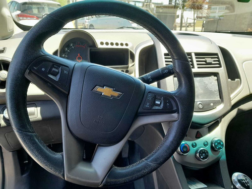 Imagen 12 de 13 de Chevrolet Sonic 1.6 4 Ptas Ltz 2013