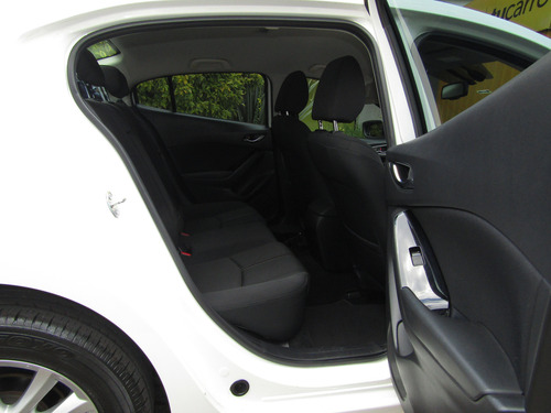 Mazda 3 2.0 Touring