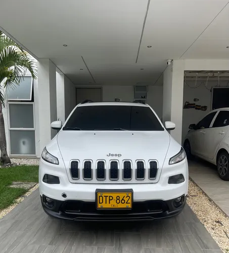 Jeep Cherokee 3.2 Longitude Plus