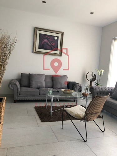 Imagen 4 de 19 de Casa De 5 Hab. + Roof Garden En Condesa Juriquilla