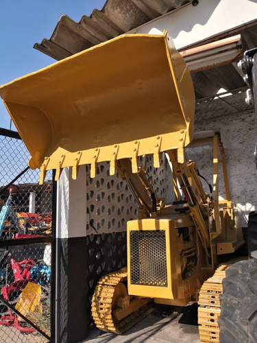 Traxcavo Marca Caterpillar Modelo 931 Cargador Sobre Orugas