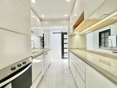 Remodelada: Club De Polo / Manuela Cañas