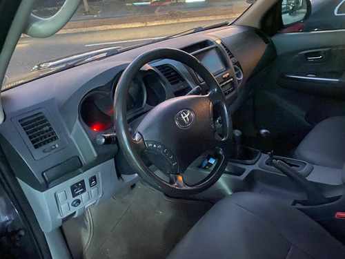 Toyota Picape Cabine Dupla Hilux SRV 4x4 3.0 (cab. dupla)