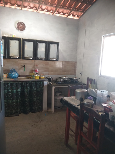 Vendo Casa .com Pequeno Sitio Frutífero E Casa Do Caseiro