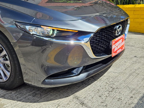 Mazda 3 TOURING 2.0CC HYBRID AT