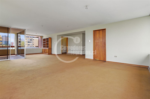 Departamento En Venta De 4 Dorm. En Providencia