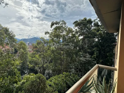 Apartamento En Arriendo En Camino Verde. Cod A776172