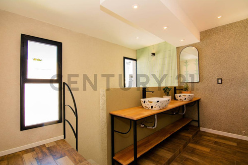 Venta Casa De 3 Dormitorio En Barrio Refinerias, Rosario | Canning 200