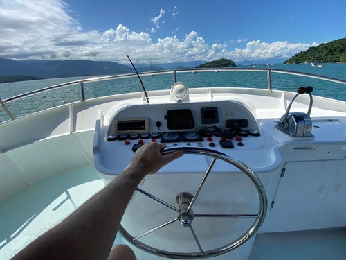 Imagem 2 de 6 de Trawler 54