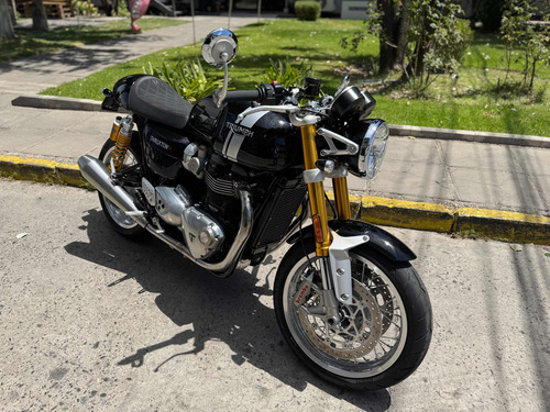Triumph Thruxton R 1200