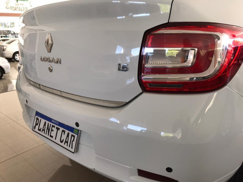 Imagem 7 de 11 de Renault Logan 2016 1.6 Expression Hi-power 4p