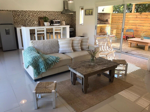 Imagen 2 de 30 de Casa En Alquiler Por Temporada De 1 Dormitorio En Balneario Buenos Aires (ref: Bpv-8415)