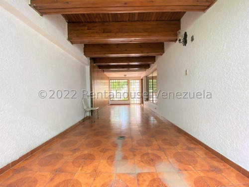 Imagen 6 de 20 de Casa En Venta En Santa Cecilia - Calle Cerrada.