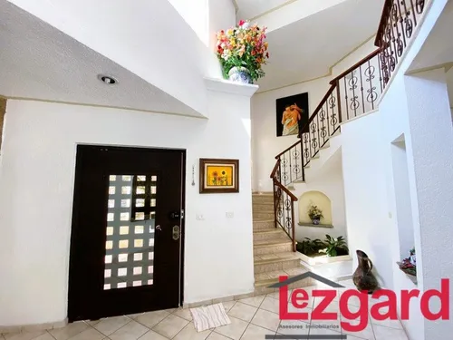 Se Vende Bonita Casa En Lomas De Cocoyoc