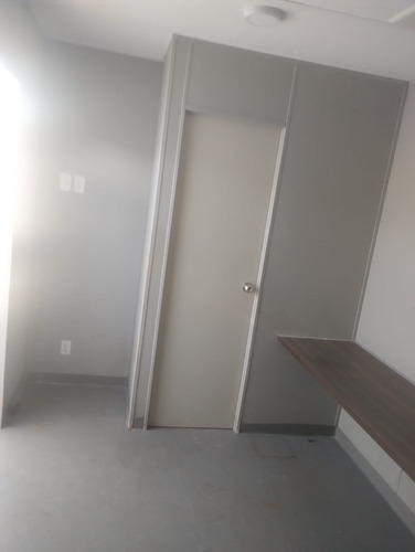 Caseta Camper Traila Oficina Dormitorio Casa Con Wc Regadera