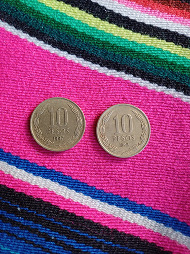 Monedas De 1997 Y 1999 De 10 Pesos Chilena