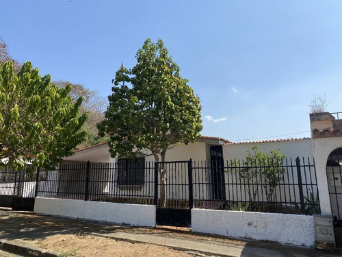 Imagen 1 de 30 de Casa En Venta El Morro Ii Cod:135500 Albert Gonzalez 04121444789 (solo Clientes)