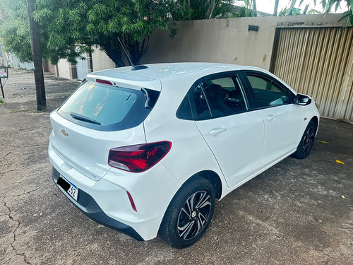 Chevrolet Onix 2024
