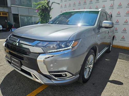 Mitsubishi Outlander 2.4 Limited Cvt