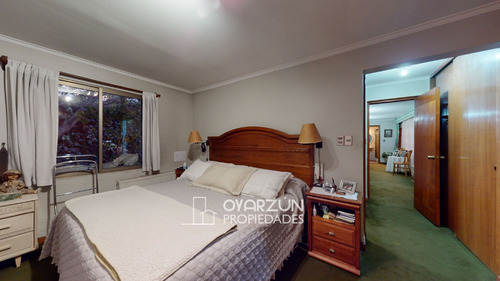 Casa 4 Dormitorios 3 Baños 6 Estac. Con Terreno De 1.334 M²