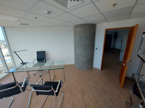 Arriendo Oficinas Premium, Diferentes Tamaños, En Torre Del