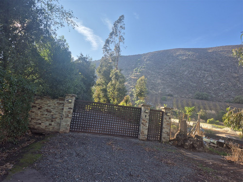 Casa En Arriendo O Venta De 4 Dormitorios. En Panquehue