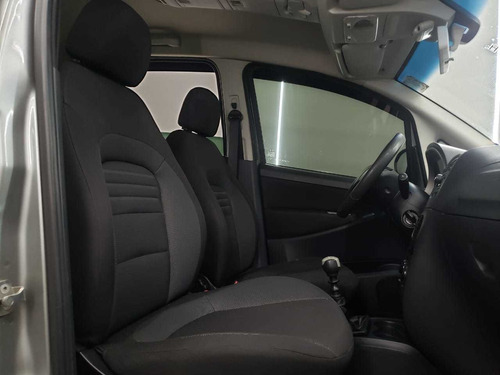 Imagem 12 de 13 de Fiat Idea 2014 1.4 Attractive Flex 5p
