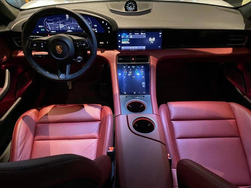 Imagem 10 de 13 de Porsche Taycan Turbo S Elétrico