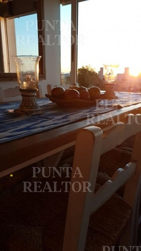 Apartamento En Alquiler En El Puerto De Punta Del Este- Ref: 297