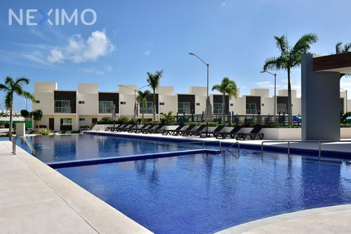 Imagen 1 de 8 de Se Vende Casa En Residencial Long Island Cancún Quintana Roo