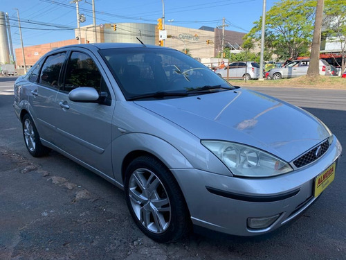 Focus Sedan Ghia 2.016v Automático