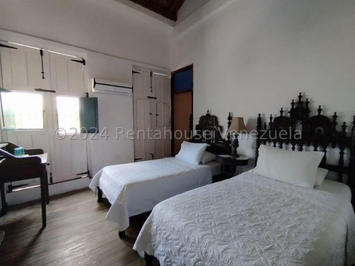 Yonny Silva Rentahouse Vende Exclusiva Posada En El Malecon Zona Colonial Puerto Cabello Rcys 25-4837