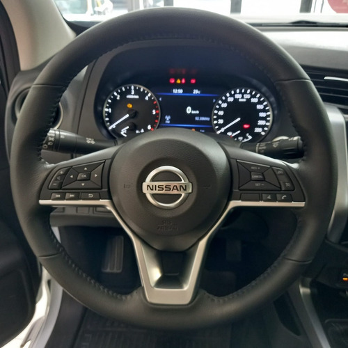 Imagen 8 de 18 de Nueva Nissan Frontier Xe 4x2 Mt 2022