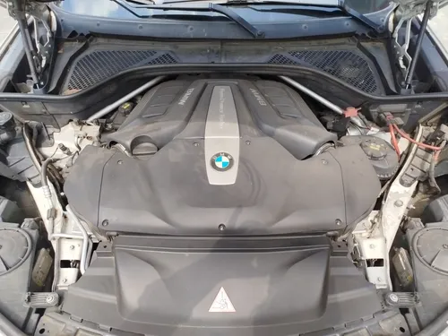 BMW X5 XDRIVE50I TP 4400CC T V8