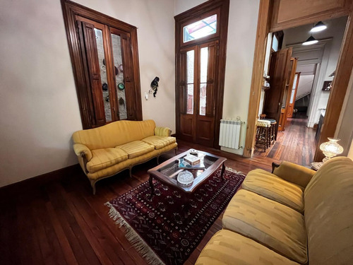 Casa 6 Amb Y Salón De Eventos En Venta - Barracas