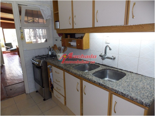 Casa Muy Bien Ubicada, Proxima Al Mar- Ref: 5584