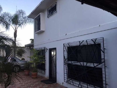 Imagen 1 de 10 de Impecable Quinta En Venta, Urb Lomas De La Trinidad