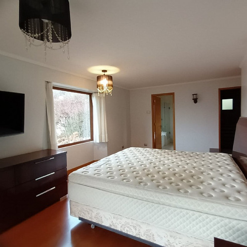 Casa Amoblada En Arriendo Comuna De Lo Barnechea