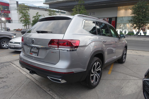 Imagen 3 de 12 de Volkswagen Teramont Highline 2021
