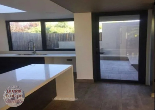 Imagen 8 de 30 de La Casa Boutique...ofrece Full Remodelación De Su Vivienda!!