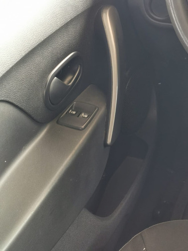 Imagen 13 de 15 de Renault Logan Expression Automatico