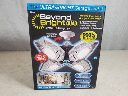 Beyond Bright Quad 4 Panel Led Garage Light (Reacondicionado)