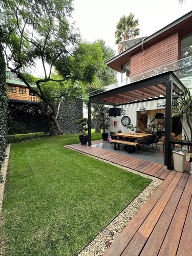 Jardines Del Pedregal