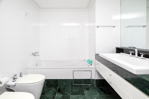 Departamento En Alquiler 4 Amb C/dep Y Cocheras, Renoir Puerto Madero