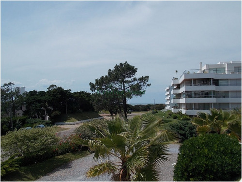 Apartamento En Rincon Del Indio, 4 Dormitorios *- Ref: 15757
