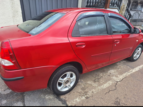 Toyota Etios 1.5 16v Xs 4p