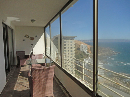 Departamento En Venta De 3 Dorm. En Concón