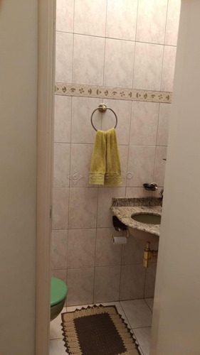 Imagem 9 de 10 de Casas - Ref: V1070