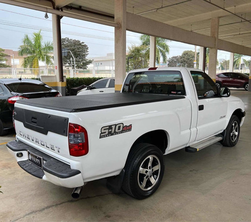 Imagem 3 de 9 de Chevrolet S10 2011 2.8 Colina Cab. Simples 4x4 2p